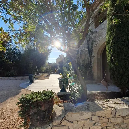 Des Aires - D'hotes - Blauzac -uzes - Pont Du Gard Bed & Breakfast *